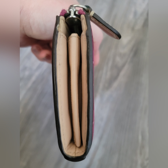 Coach Pink Peytons Dream Leather Wallet with Zipper Great Used Condition Rare - Picture 3 of 9